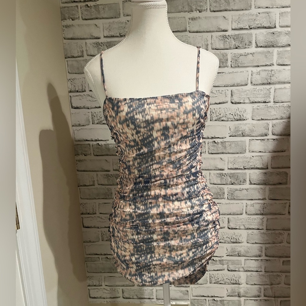 NWT Forever 21 HOCO dress!!!​​​​​